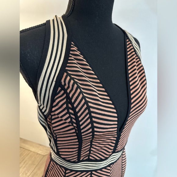 Arestta Plunging V-Neck Jumpsuit - Size P - Picture 3 of 13